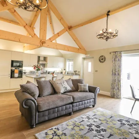 Abbey View At Broadings Farm וויטבי
